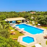 Kosmas Apartments