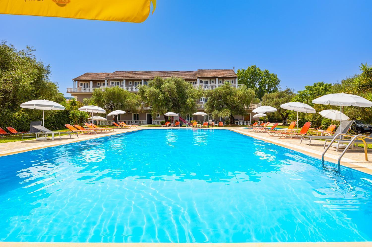 Kosmas Aparthotel *