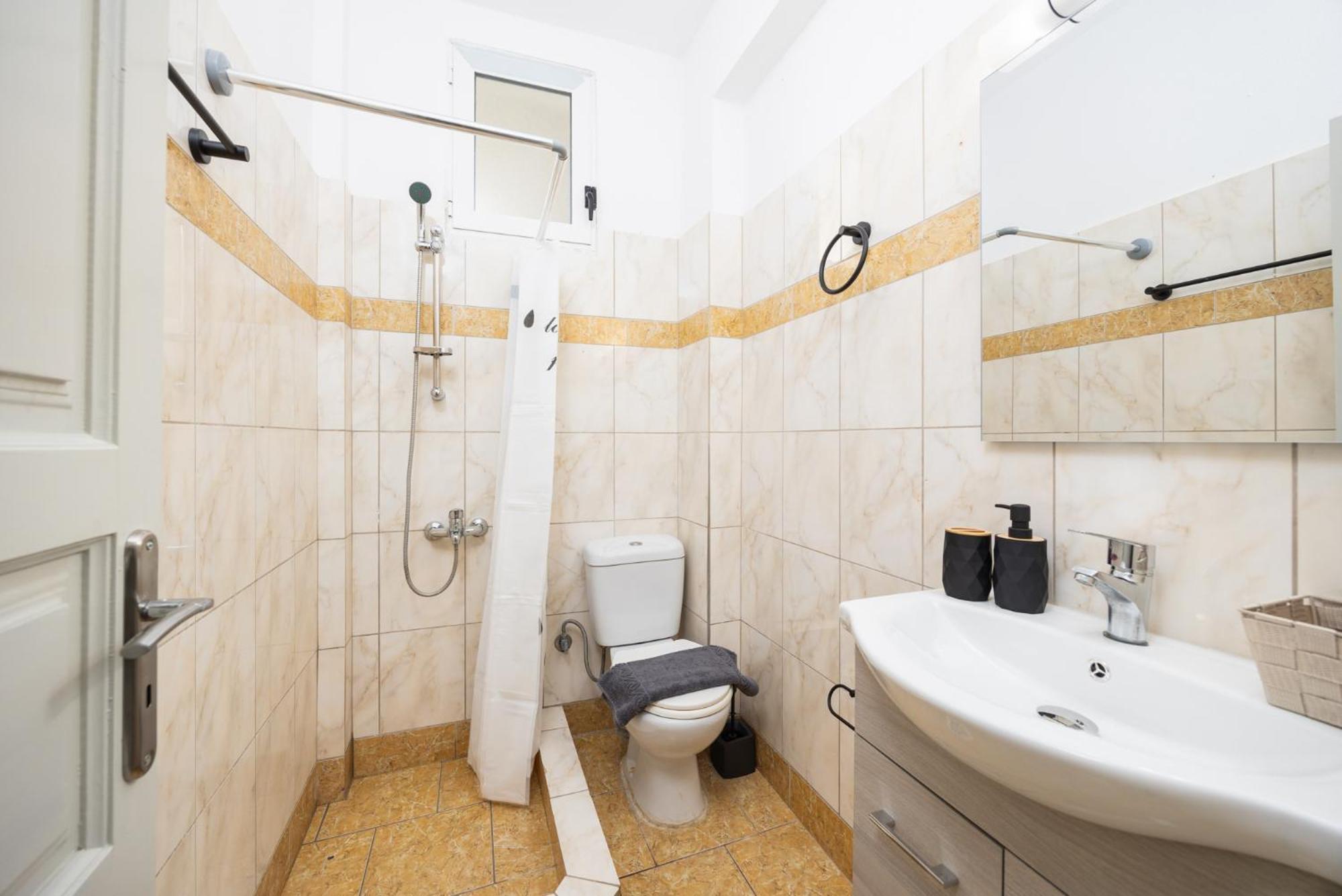 Kosmas Aparthotel