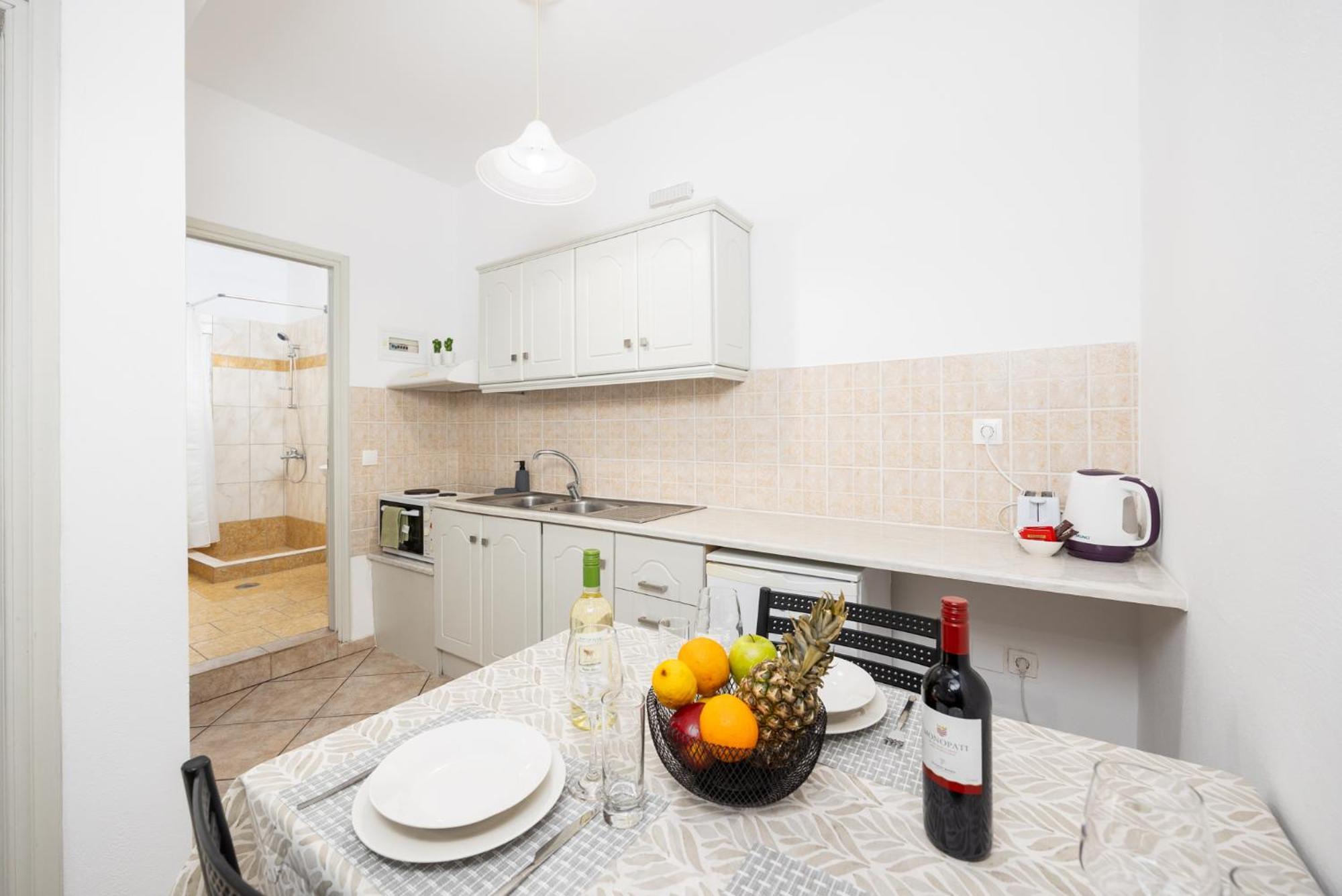 Kosmas Aparthotel *