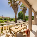 Kosmas Apartments