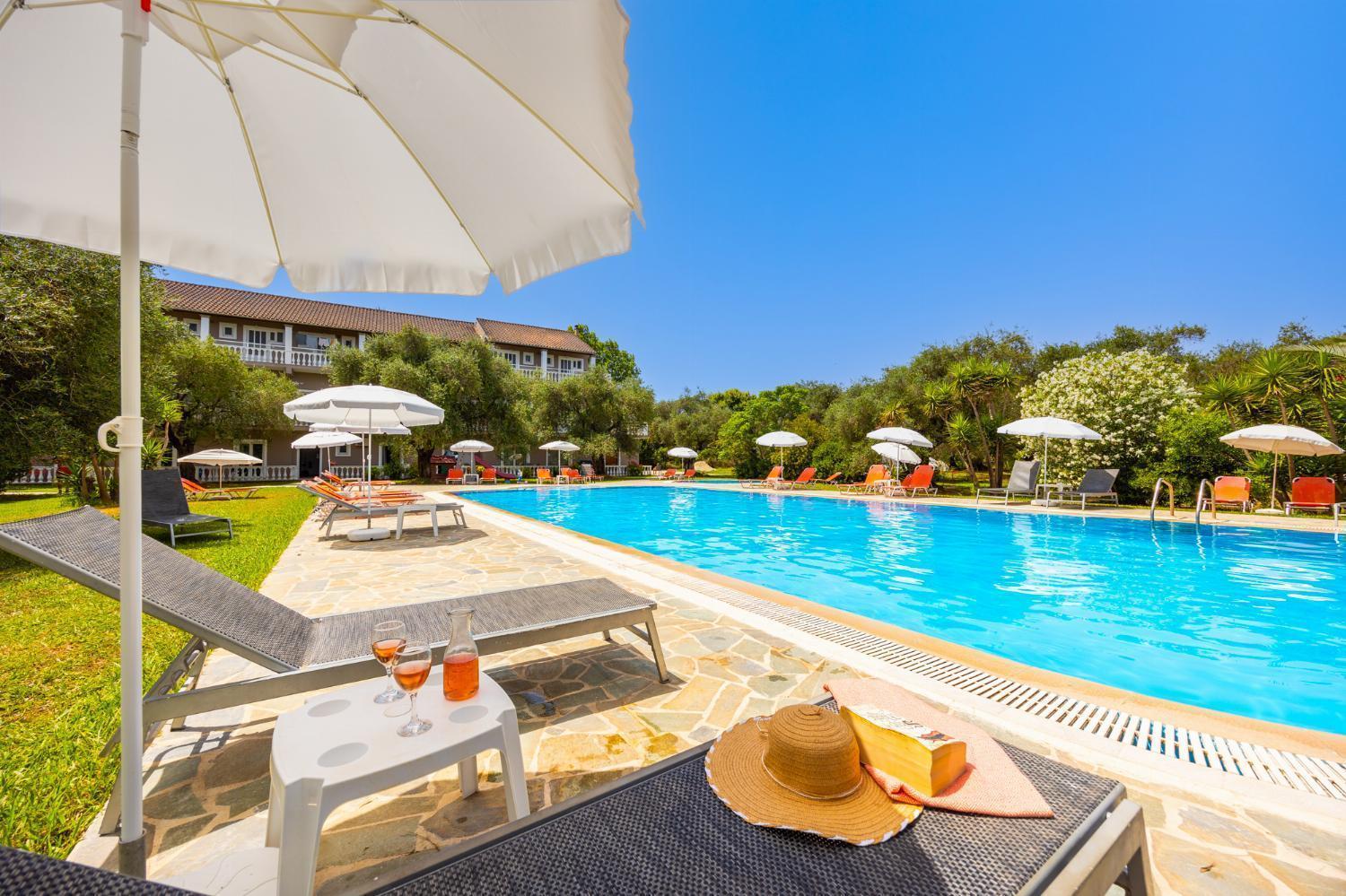 Aparthotel Kosmas Roda (Corfu)
