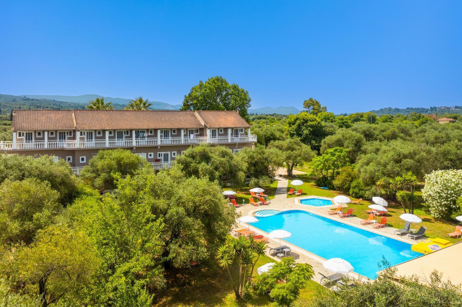 Kosmas Aparthotel Roda (Corfu)